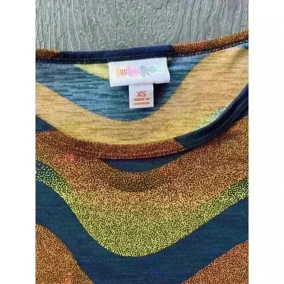 LuLaRoe Irma Tunic Top Sz XS Multicolored Striped Silky Feel - Picture 7 of 8
